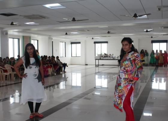 Vidhyadeep University Surat Festival photo 5